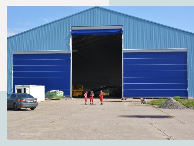 Ангарные ворота в Магадан от СтальСтрой-Мгд по цене 613 руб.