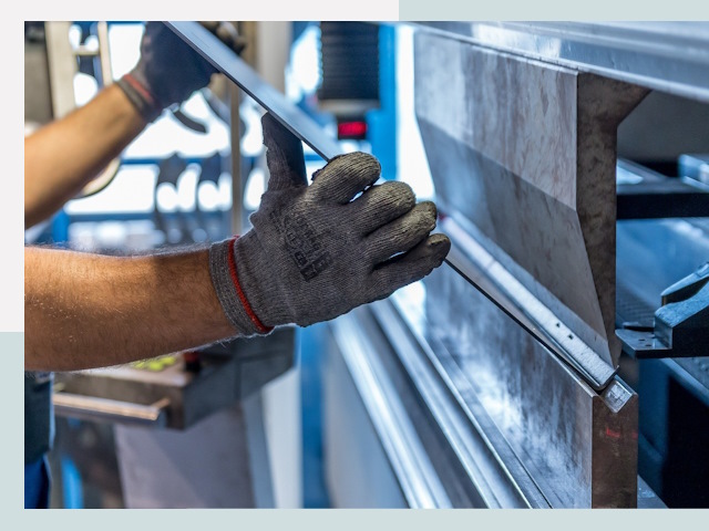 Гибка металла в Магадане